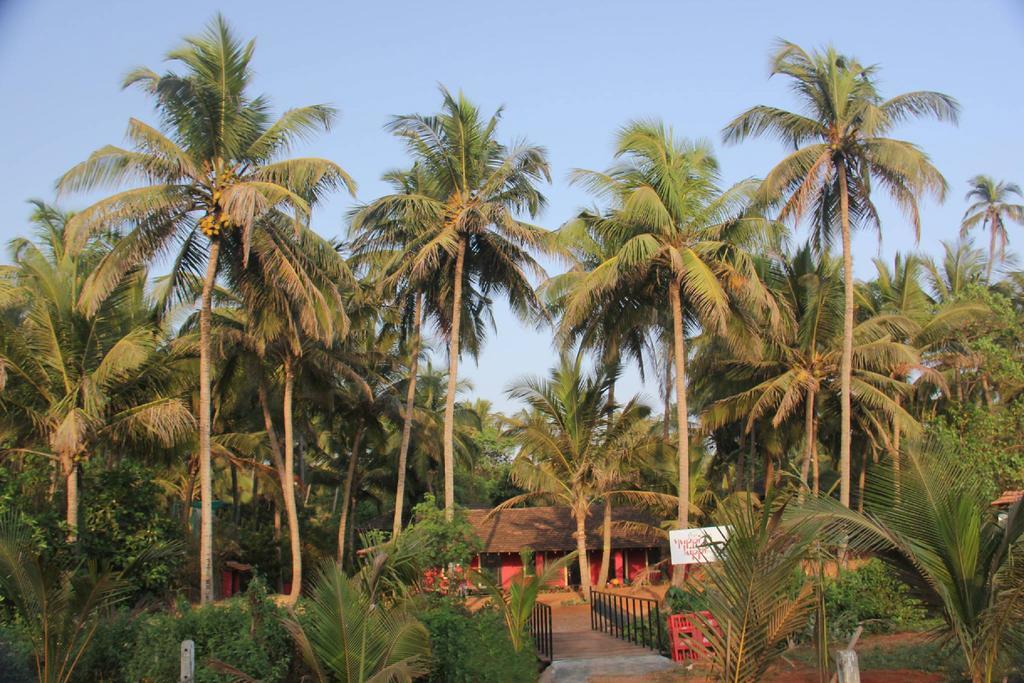 The Yuppi Hippi Hideout Hotel Anjuna Buitenkant foto