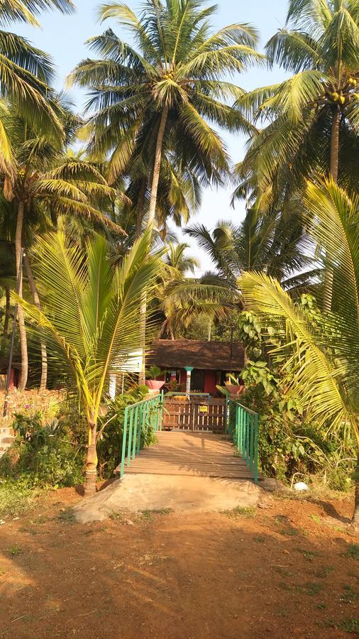 The Yuppi Hippi Hideout Hotel Anjuna Buitenkant foto