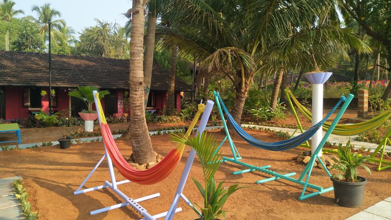 The Yuppi Hippi Hideout Hotel Anjuna Buitenkant foto