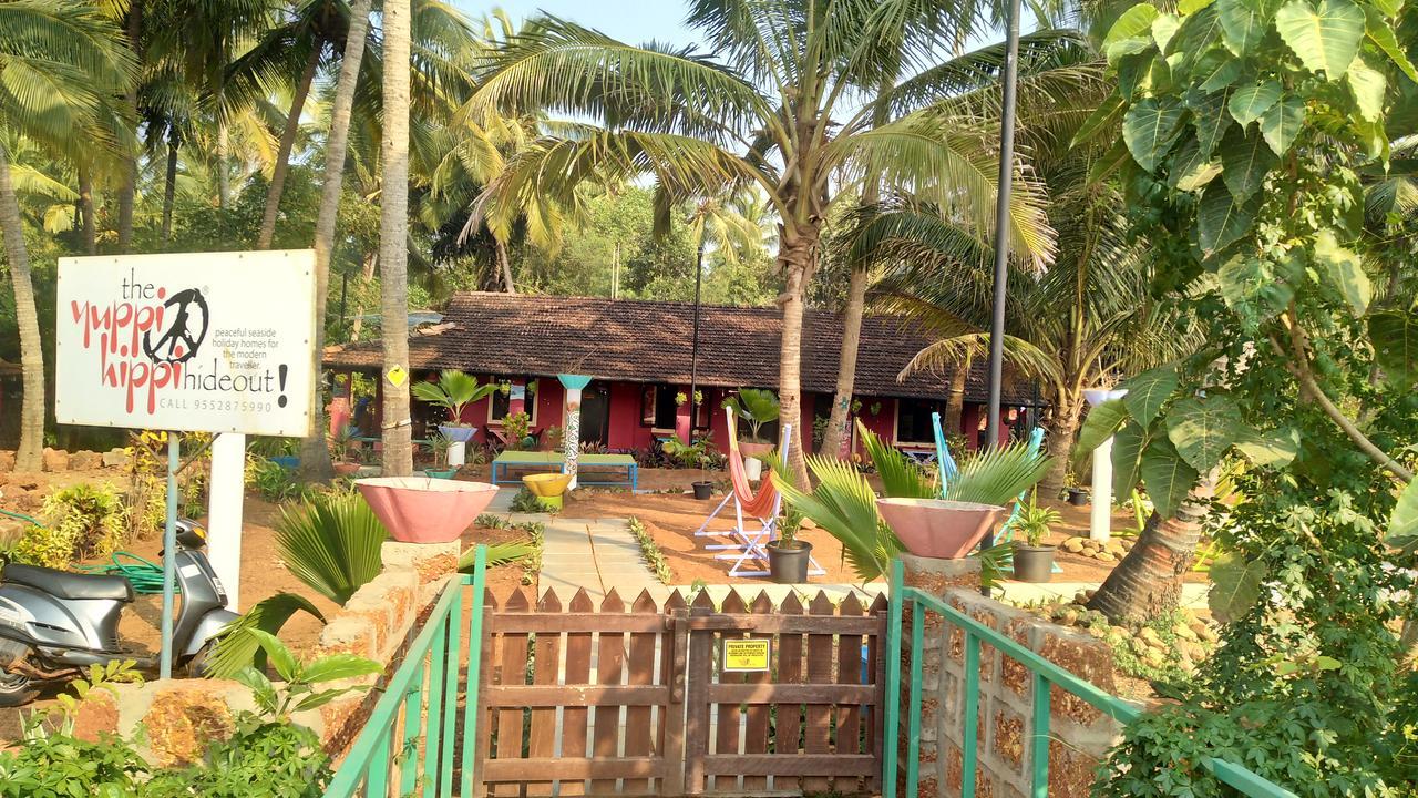 The Yuppi Hippi Hideout Hotel Anjuna Buitenkant foto